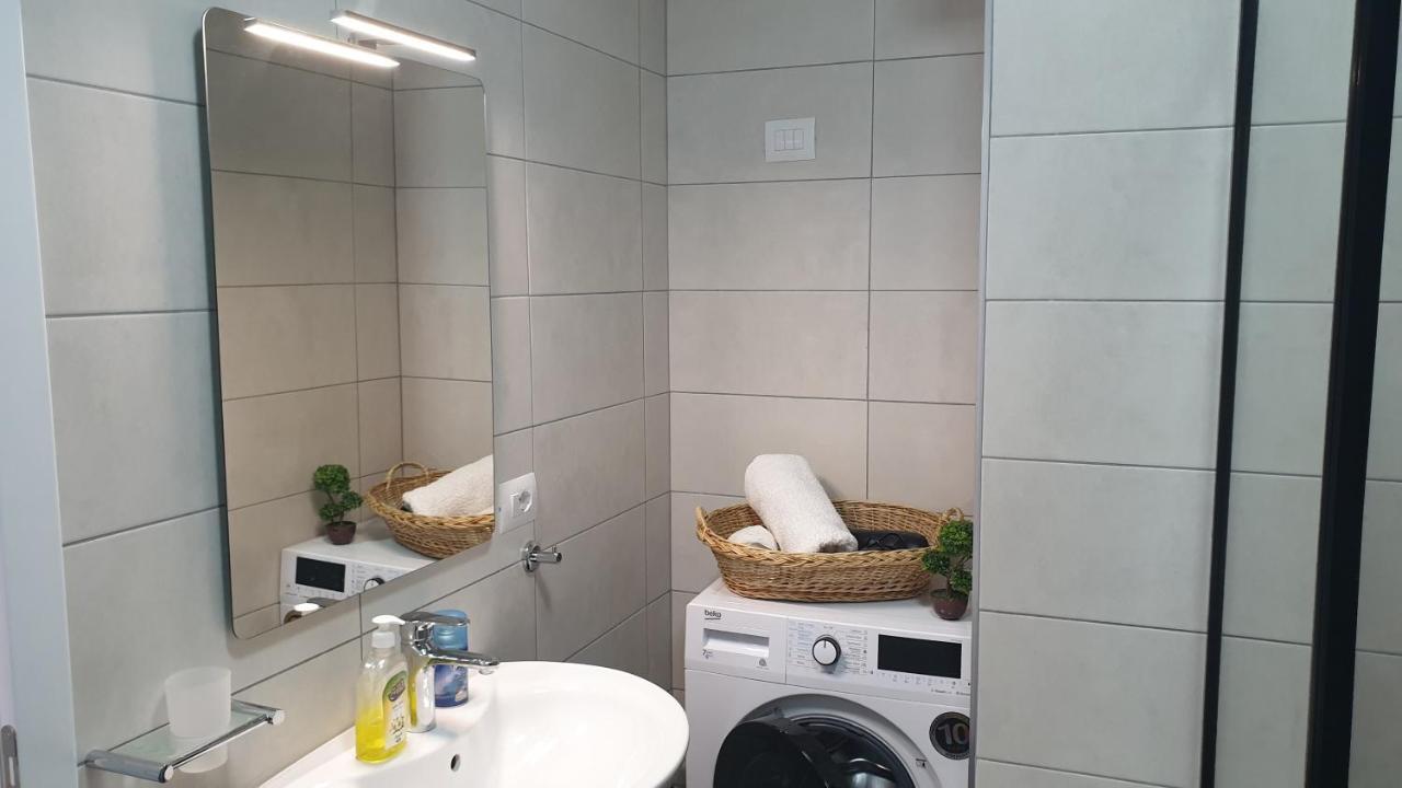 Penthouse Pazari I Ri * Tirana